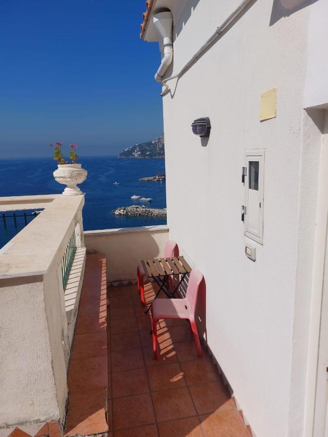 Pensión La Stanza Sul Porto Di Piccina Piccina Con Bagno Privato E Terrazzino Vista Mare